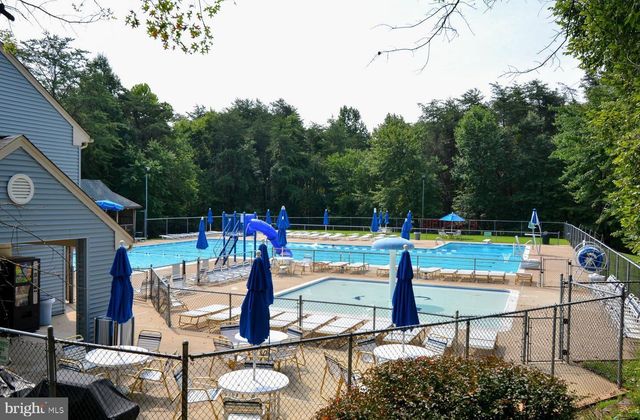 13527 POINT PLEASANT DR, Chantilly, VA 20151