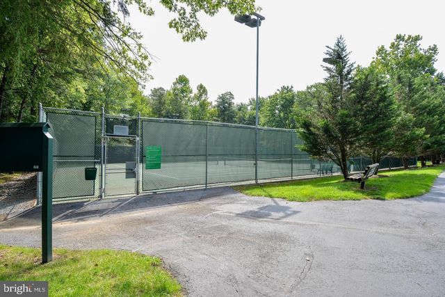 13527 POINT PLEASANT DR, Chantilly, VA 20151