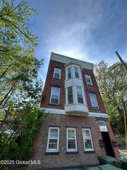 10 Mangam Street, Cohoes, NY 12047