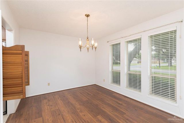 100 W Iris Avenue, Mcallen, TX 78501