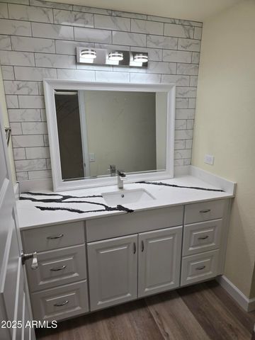 10838 W THUNDERBIRD Boulevard, Sun City, AZ 85351