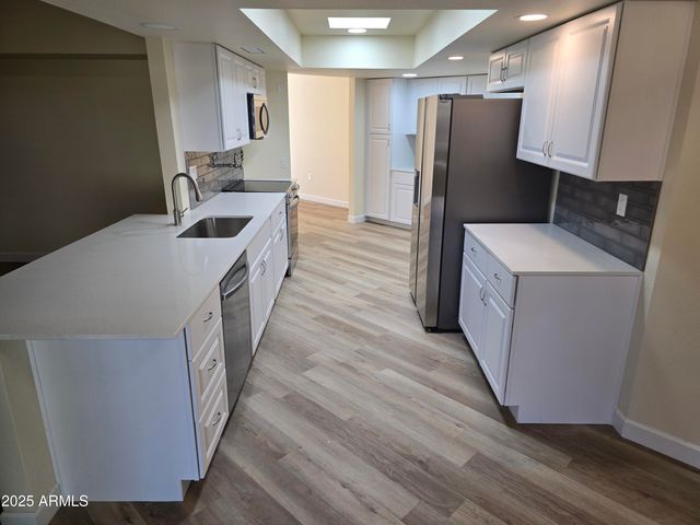 10838 W THUNDERBIRD Boulevard, Sun City, AZ 85351