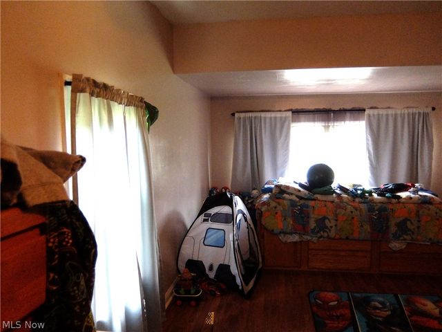 4022 Devon Drive SE, Warren, OH 44484