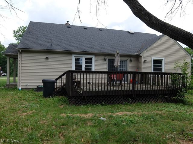 4022 Devon Drive SE, Warren, OH 44484