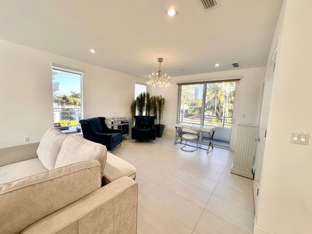 6000 N Ocean Drive 2n, Hollywood, FL 33019