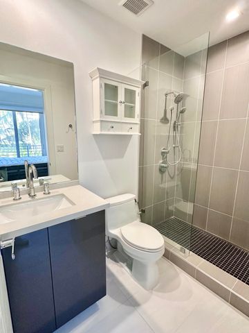 6000 N Ocean Drive 2n, Hollywood, FL 33019