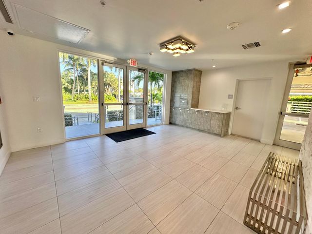 6000 N Ocean Drive 2n, Hollywood, FL 33019