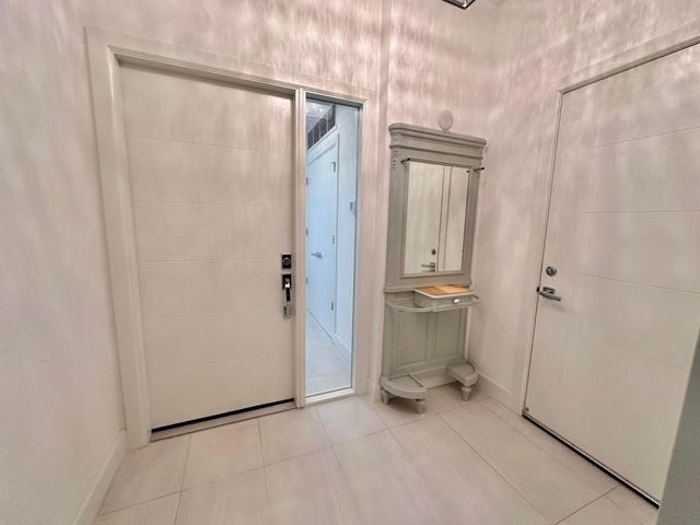 6000 N Ocean Drive 2n, Hollywood, FL 33019