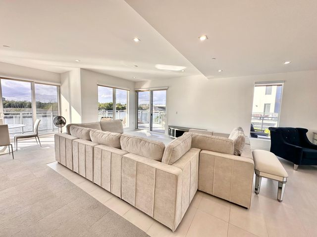 6000 N Ocean Drive 2n, Hollywood, FL 33019