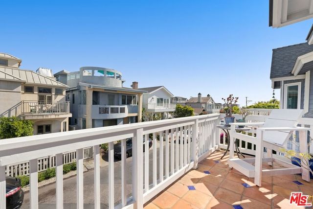 459 35th Street, Manhattan Beach, CA 90266