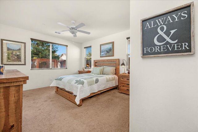 3031 SE La Vida Court, Visalia, CA 93291