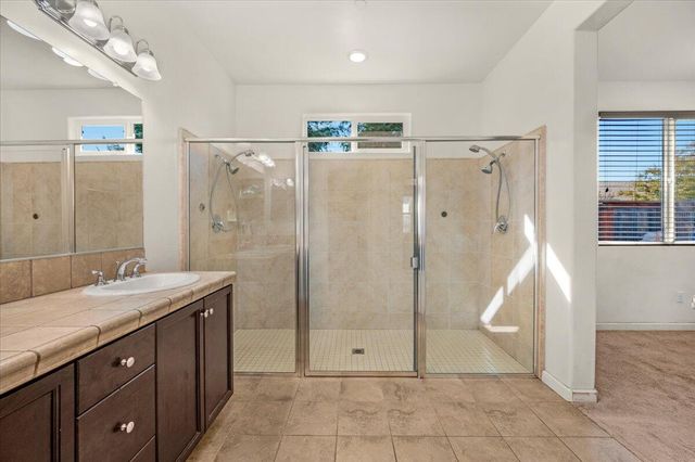 3031 SE La Vida Court, Visalia, CA 93291