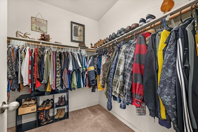 3031 SE La Vida Court, Visalia, CA 93291