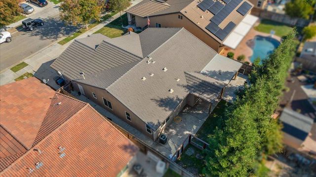 3031 SE La Vida Court, Visalia, CA 93291