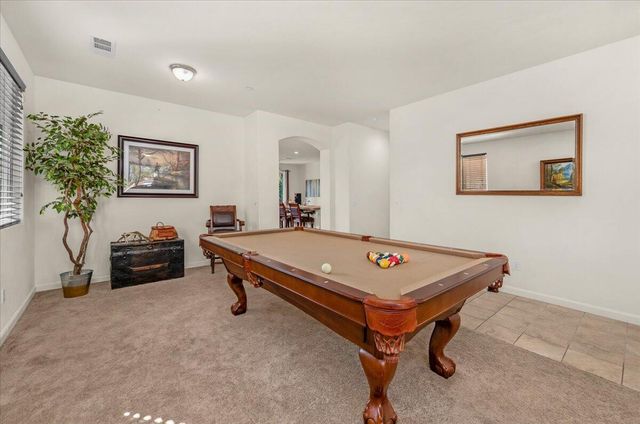 3031 SE La Vida Court, Visalia, CA 93291