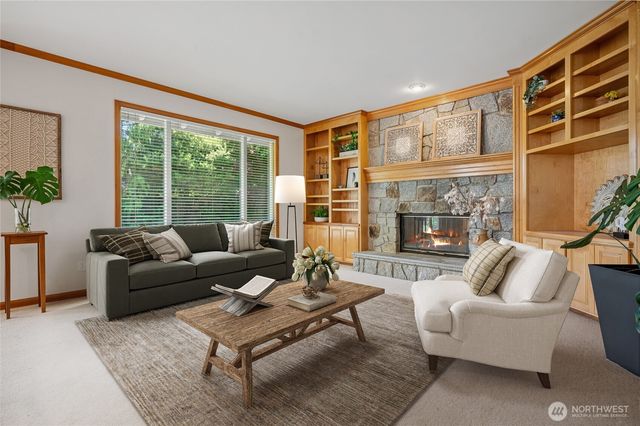 1104 268th Way SE, Sammamish, WA 98075