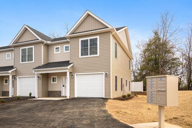6134 Warren Newcomb, Radford, VA 24141