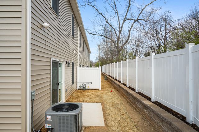 6134 Warren Newcomb, Radford, VA 24141