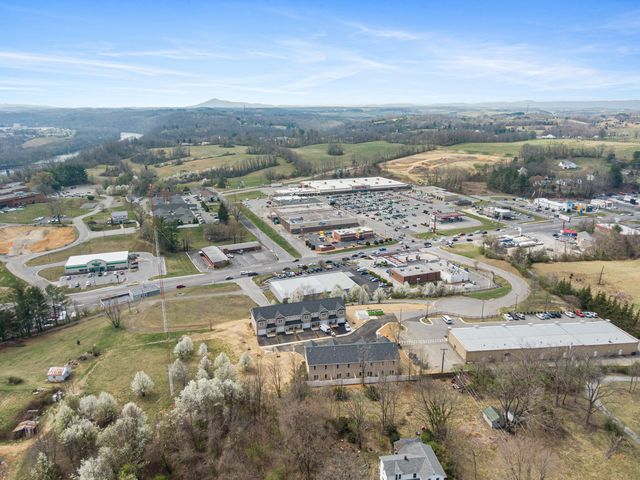 6134 Warren Newcomb, Radford, VA 24141