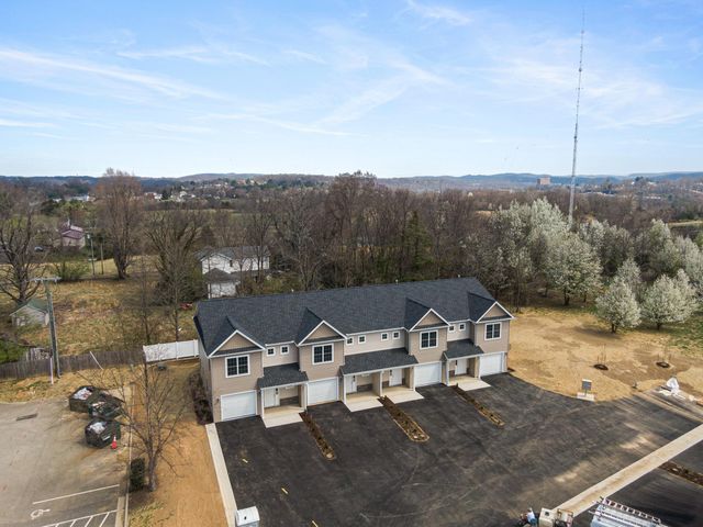 6134 Warren Newcomb, Radford, VA 24141