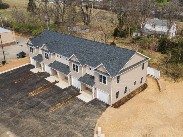 6134 Warren Newcomb, Radford, VA 24141