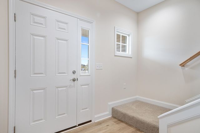 6134 Warren Newcomb, Radford, VA 24141