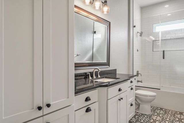 7580 Northlake Drive, Tyler, TX 75703