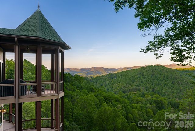 326 Summit Drive, Whittier, NC 28789