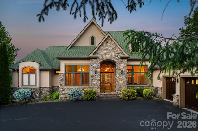326 Summit Drive, Whittier, NC 28789