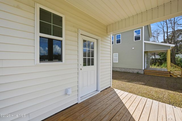 708 W Hayes Street, Burgaw, NC 28425