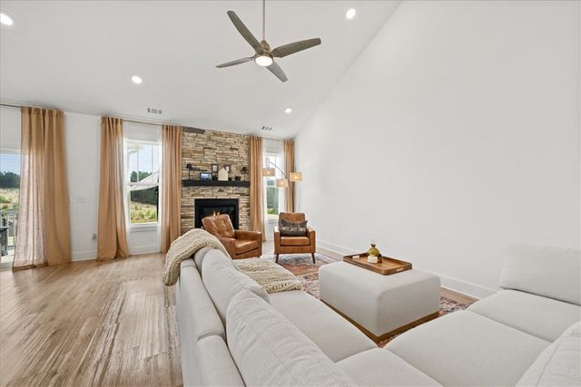 215 Founders Boulevard, Central, SC 29630