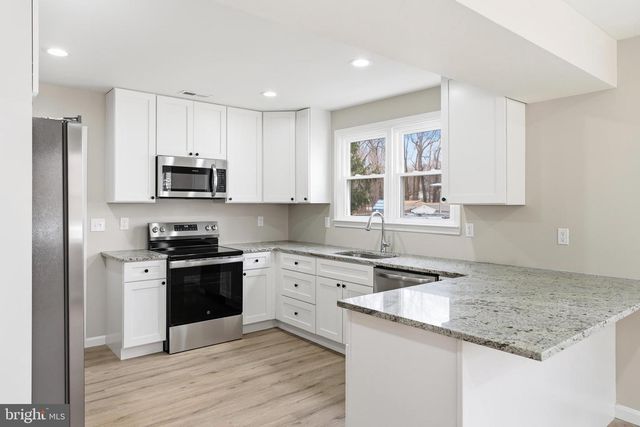 706 SUE GROVE RD, Baltimore, MD 21221