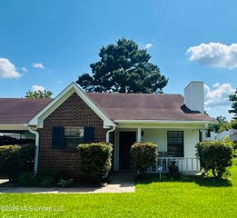 175 Riverbend Drive, Byram, MS 39272
