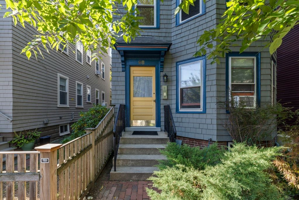 98 Allston Street 3, Cambridge, MA 02139