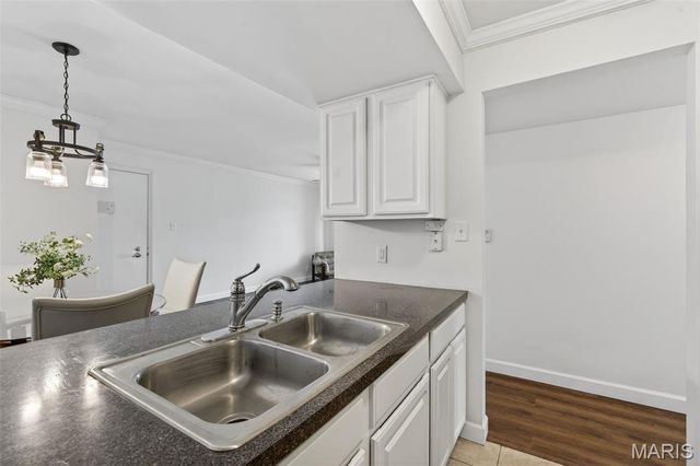 530 Nirk Avenue F, St Louis, MO 63122