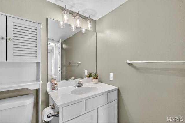 530 Nirk Avenue F, St Louis, MO 63122