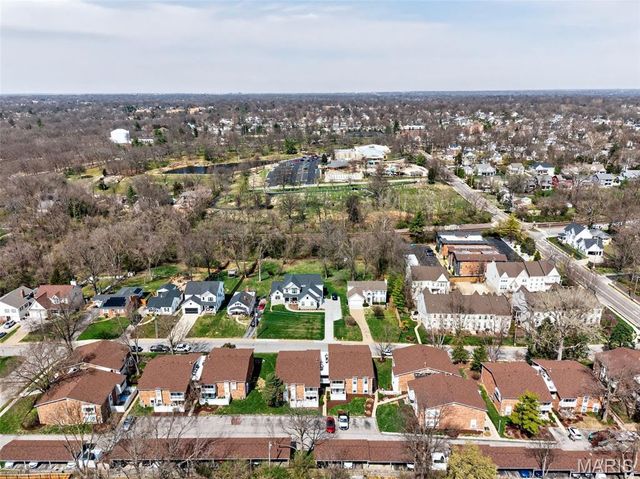 530 Nirk Avenue F, St Louis, MO 63122