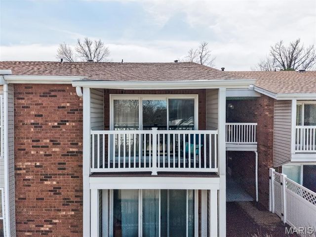 530 Nirk Avenue F, St Louis, MO 63122