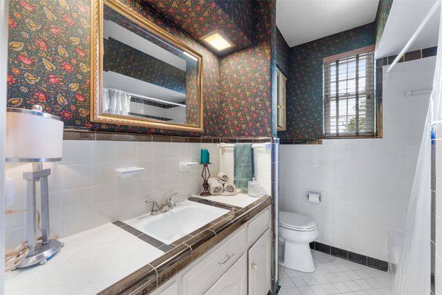 3432 Mapleleaf Lane, Dallas, TX 75233