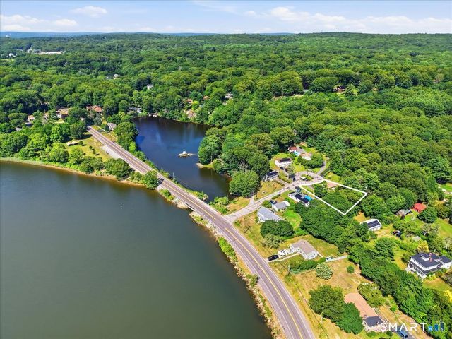 8 Mill Cove Road, Ledyard, CT 06335