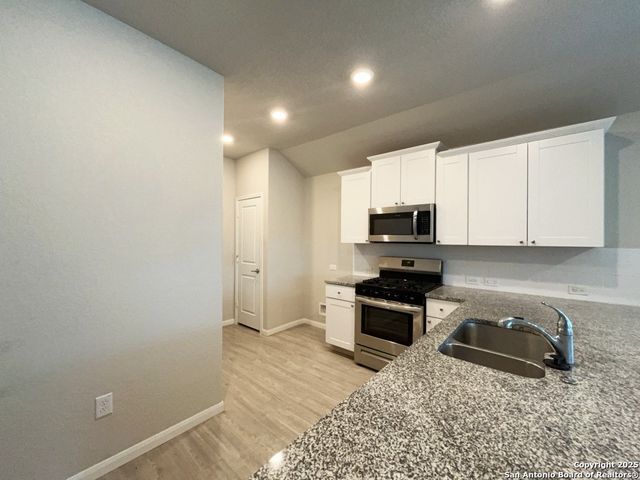 11922 Chipper Landing, San Antonio, TX 78221