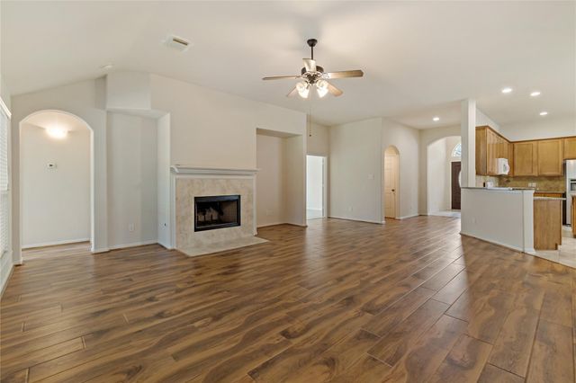 12804 Flat Creek Drive, Pearland, TX 77584