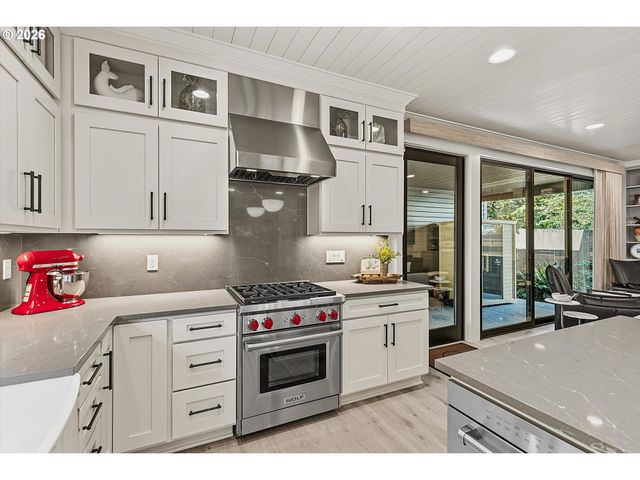 1716 4TH Ave, West Linn, OR 97068