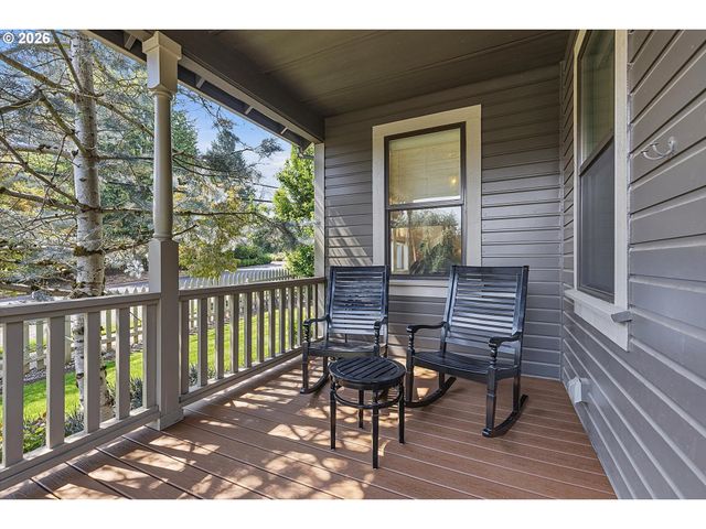 1716 4TH Ave, West Linn, OR 97068
