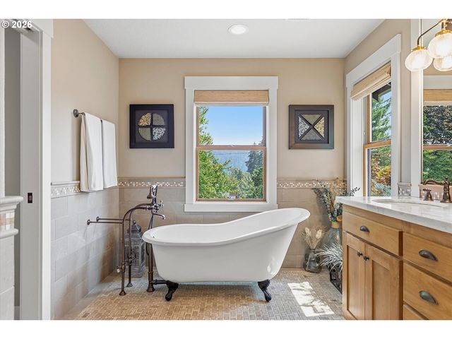 1716 4TH Ave, West Linn, OR 97068