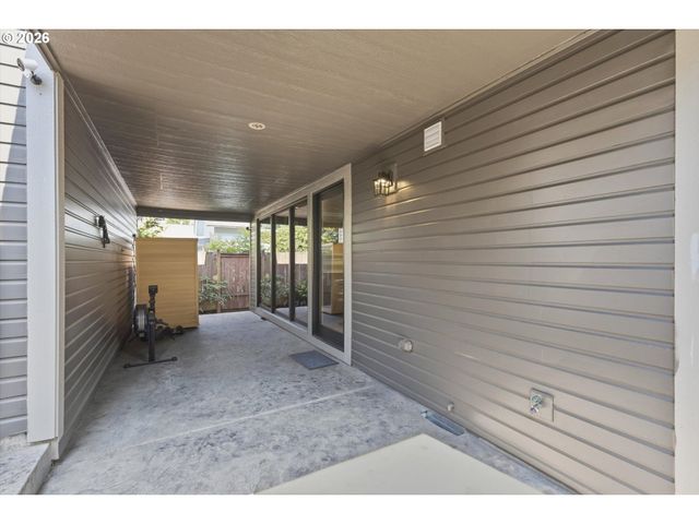 1716 4TH Ave, West Linn, OR 97068