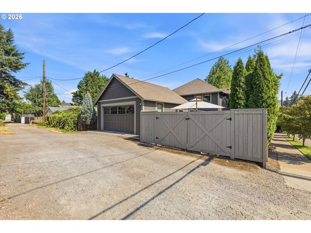 1716 4TH Ave, West Linn, OR 97068
