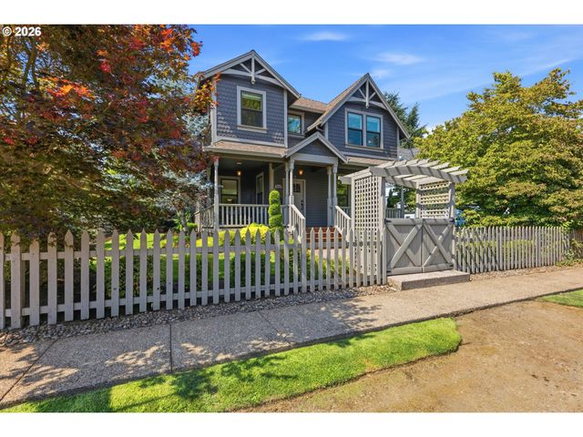 1716 4TH Ave, West Linn, OR 97068
