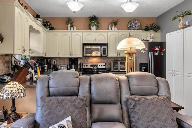 16637 NW 73rd Place, Miami Lakes, FL 33014