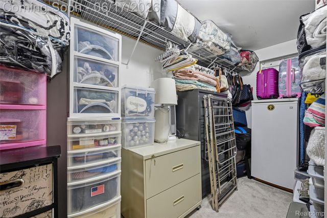 29792 City Center Drive 4, Warren, MI 48093